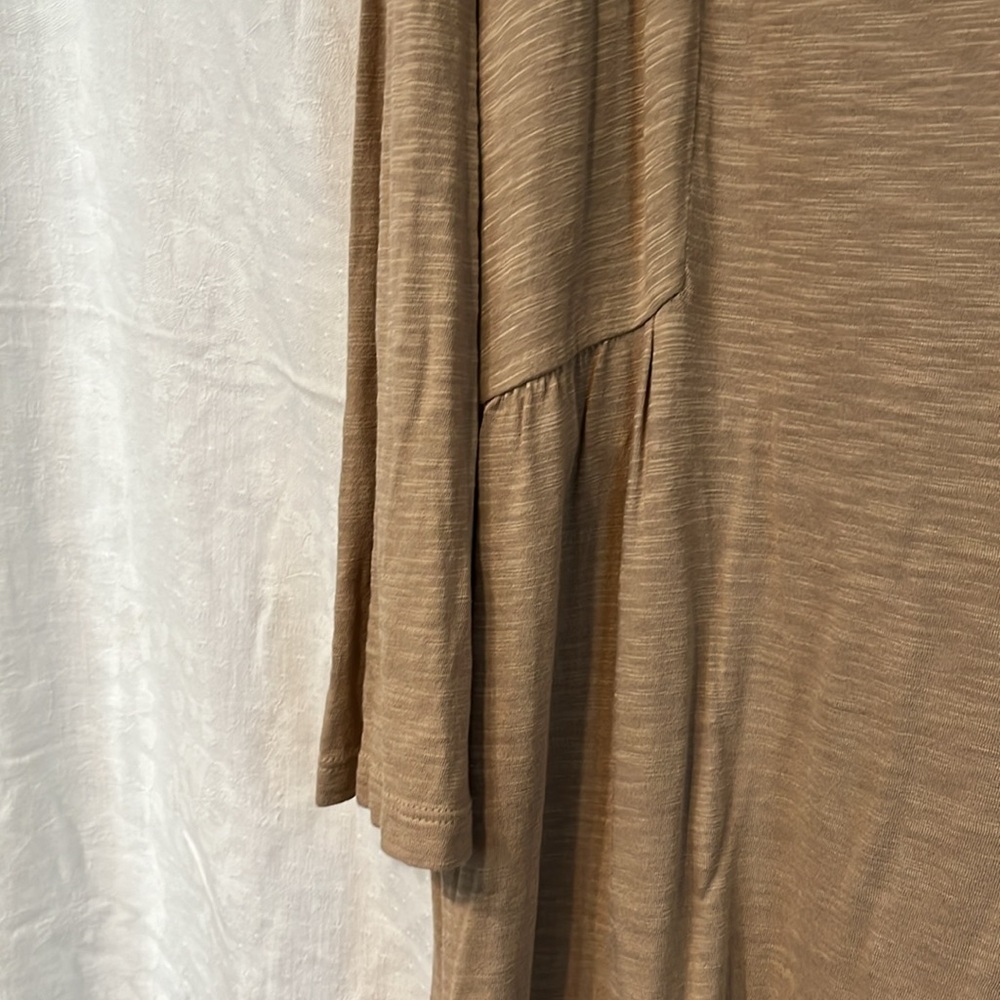 J Jill tunic size XL in light cocoa brown color. - Picture 4 of 6